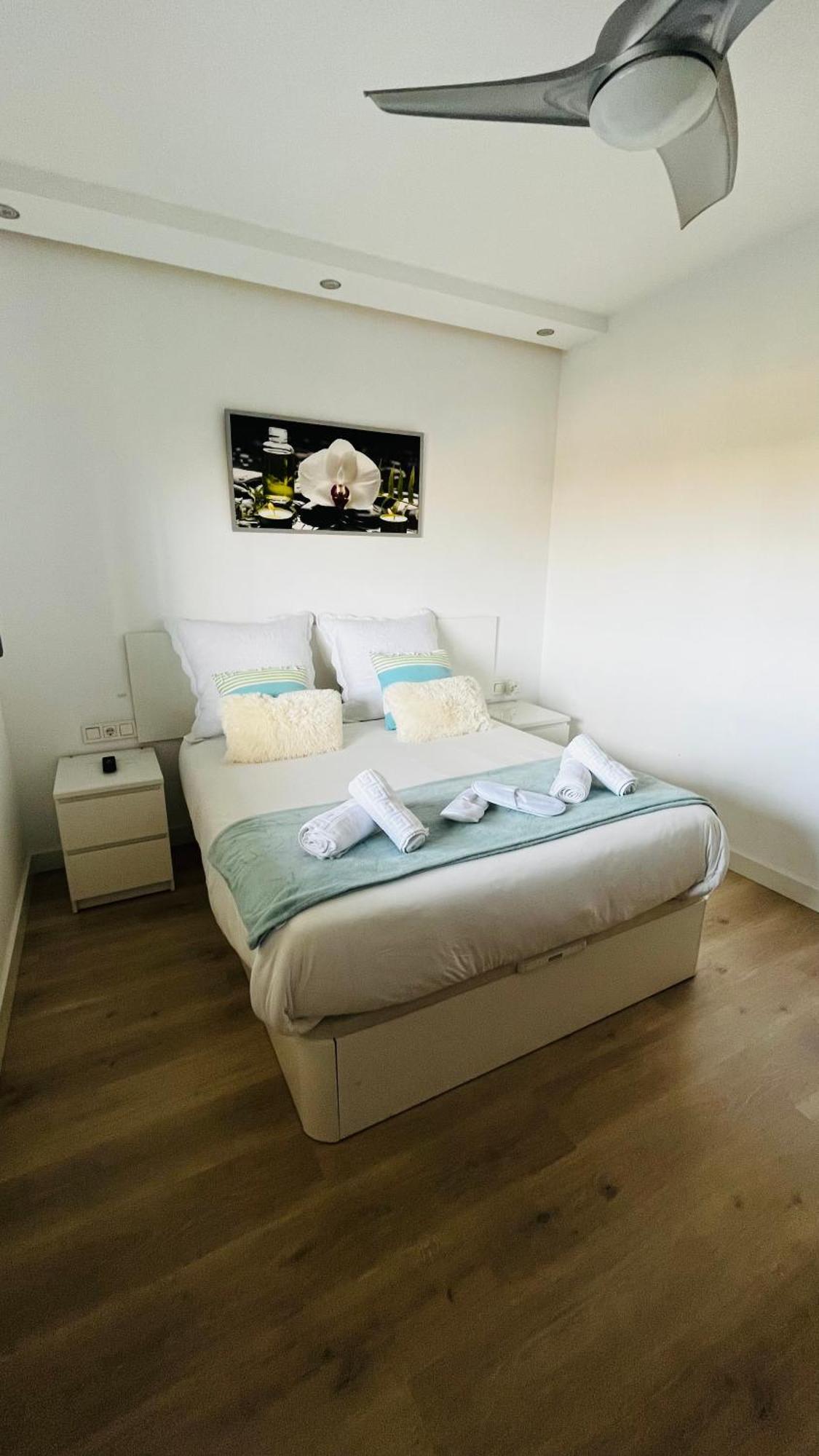 Atico Con Piscina Y Vistas Al Mar Habitat Litoral Apartment Malaga Exterior photo